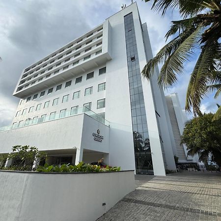 Gokulam Grand Kozhikode Hotel Екстериор снимка