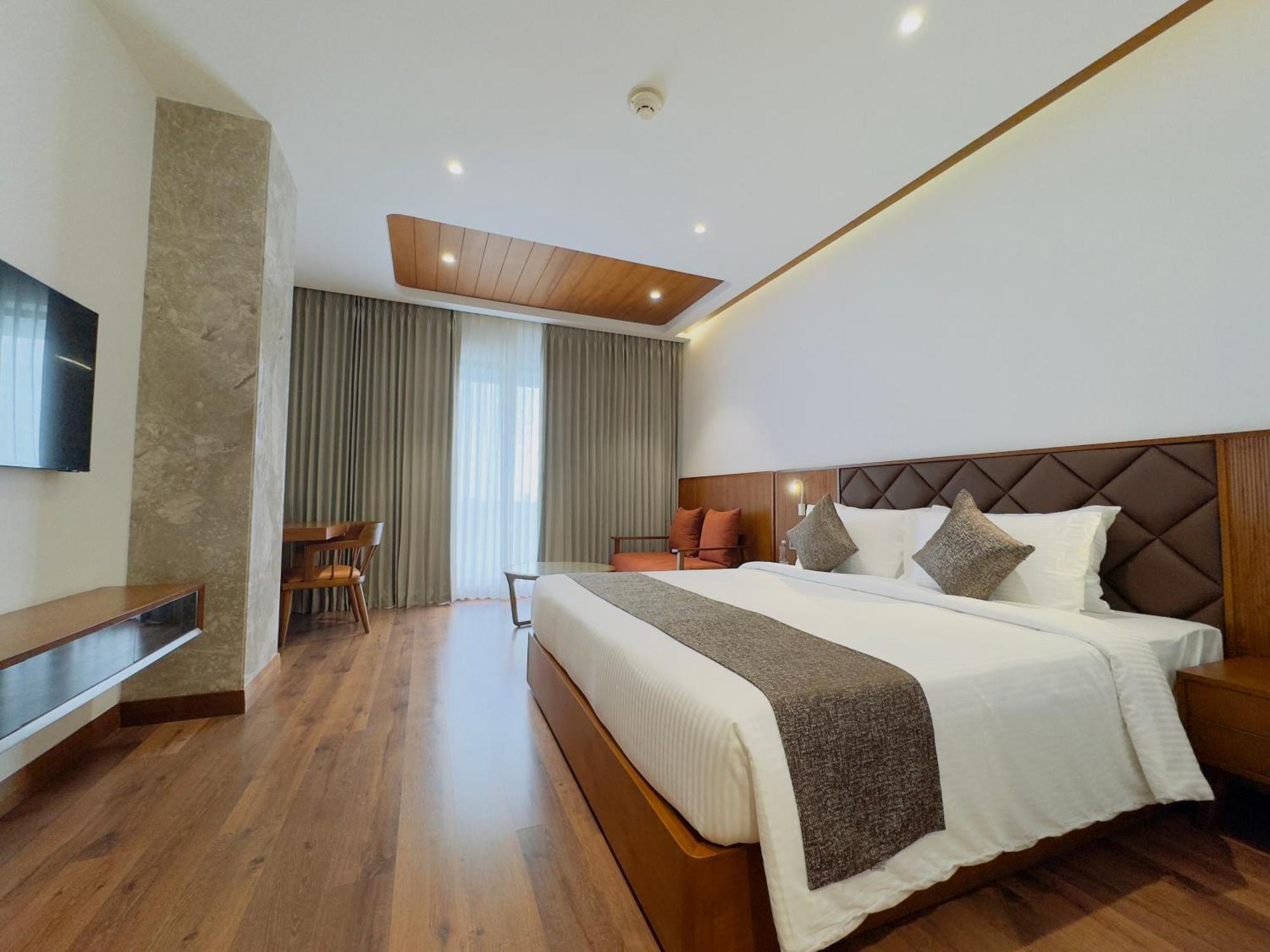 Gokulam Grand Kozhikode Hotel Екстериор снимка