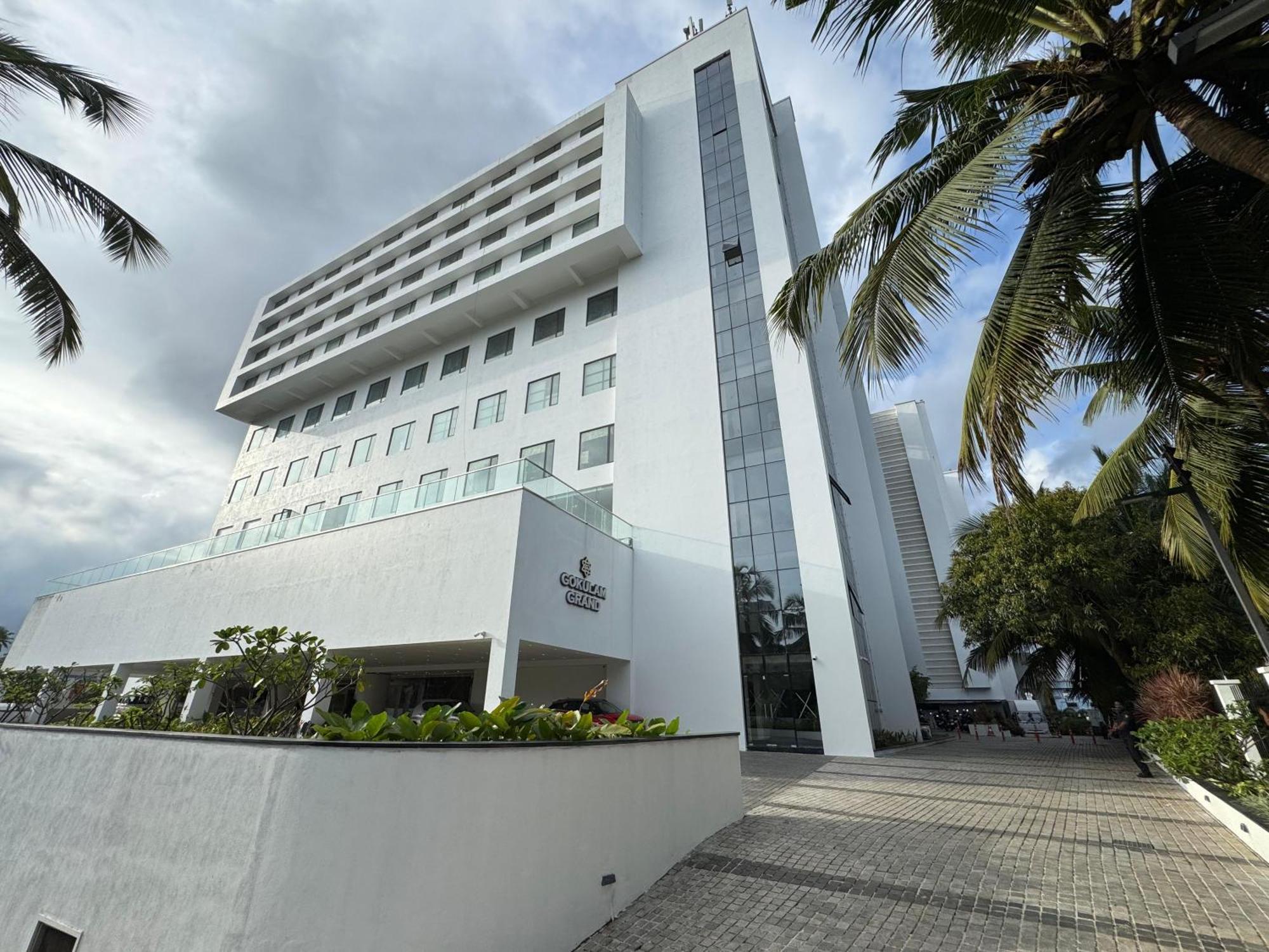 Gokulam Grand Kozhikode Hotel Екстериор снимка